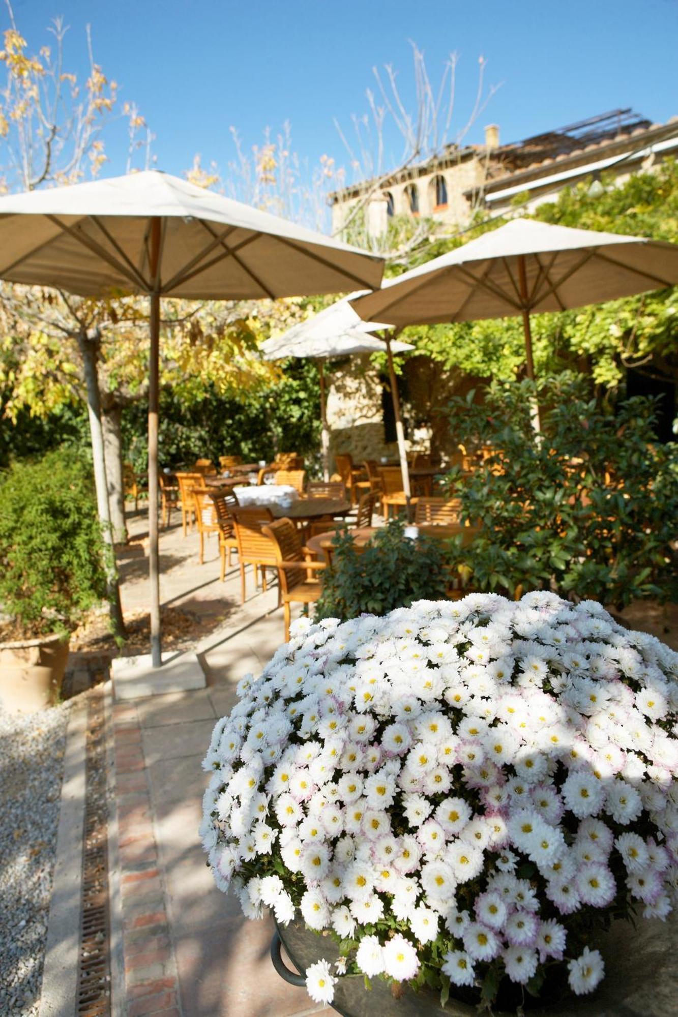 Hotel La Placa มาเดรมันยา ภายนอก รูปภาพ